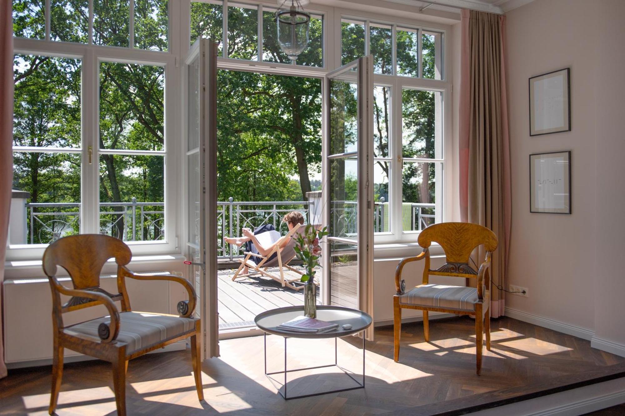 Herrenhaus Roeddelin Templin Extérieur photo